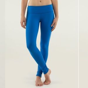 Lululemon wunder under blue leggings size 6